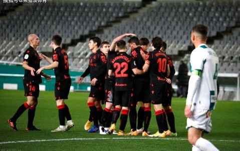 尊龙凯时-摩纳哥中场埃杜战胜伤病复出状态良好